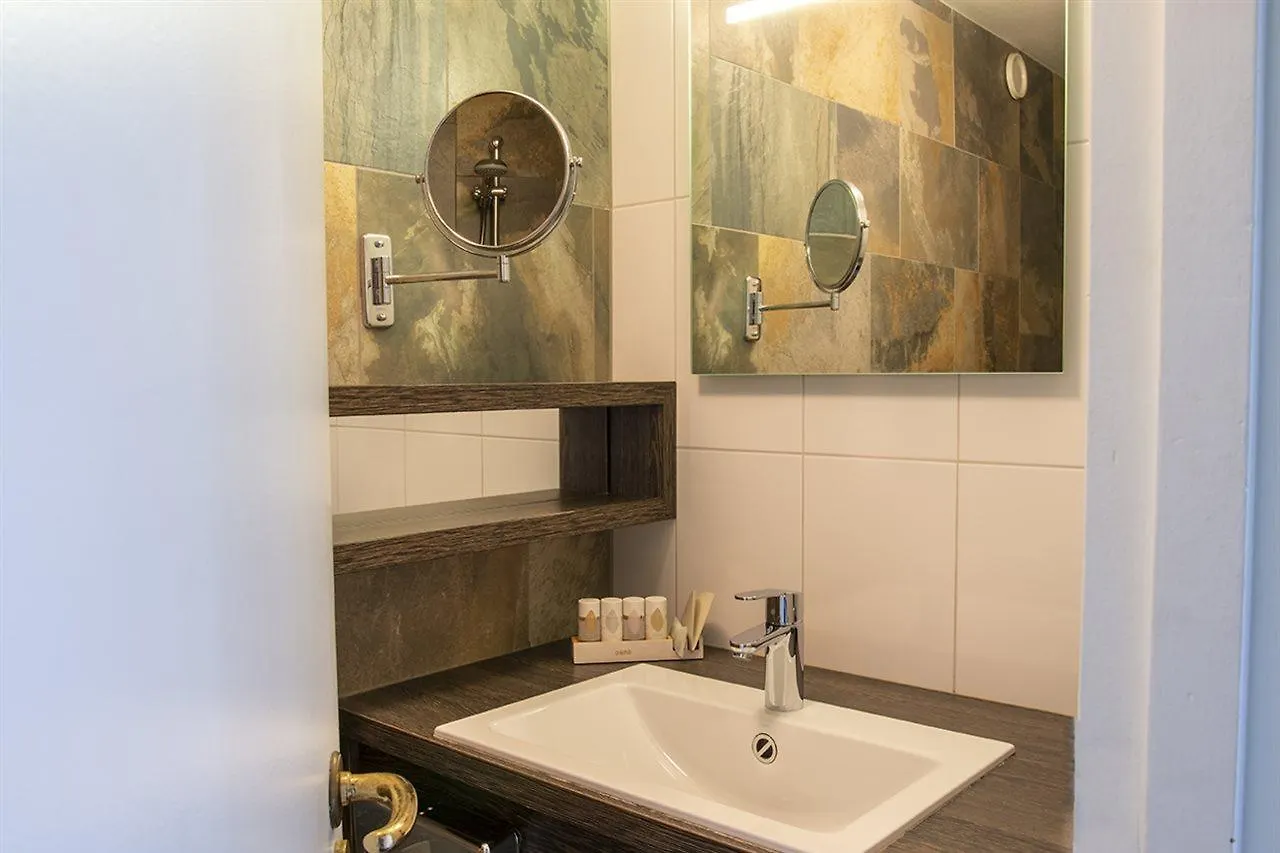 Eden Studios And Apartments Amsterdam Nederländerna